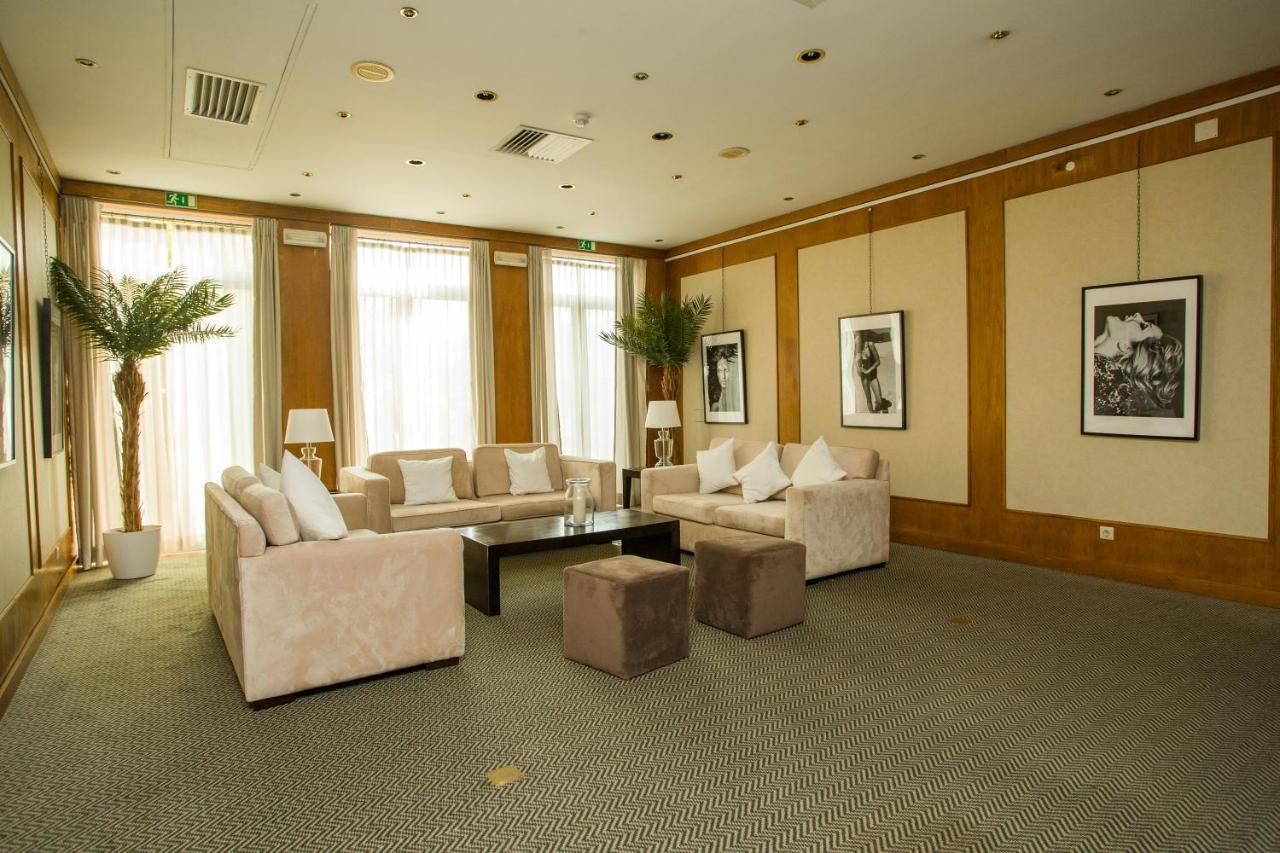 Hotel Inglaterra - Charme & Boutique Estoril Bagian luar foto