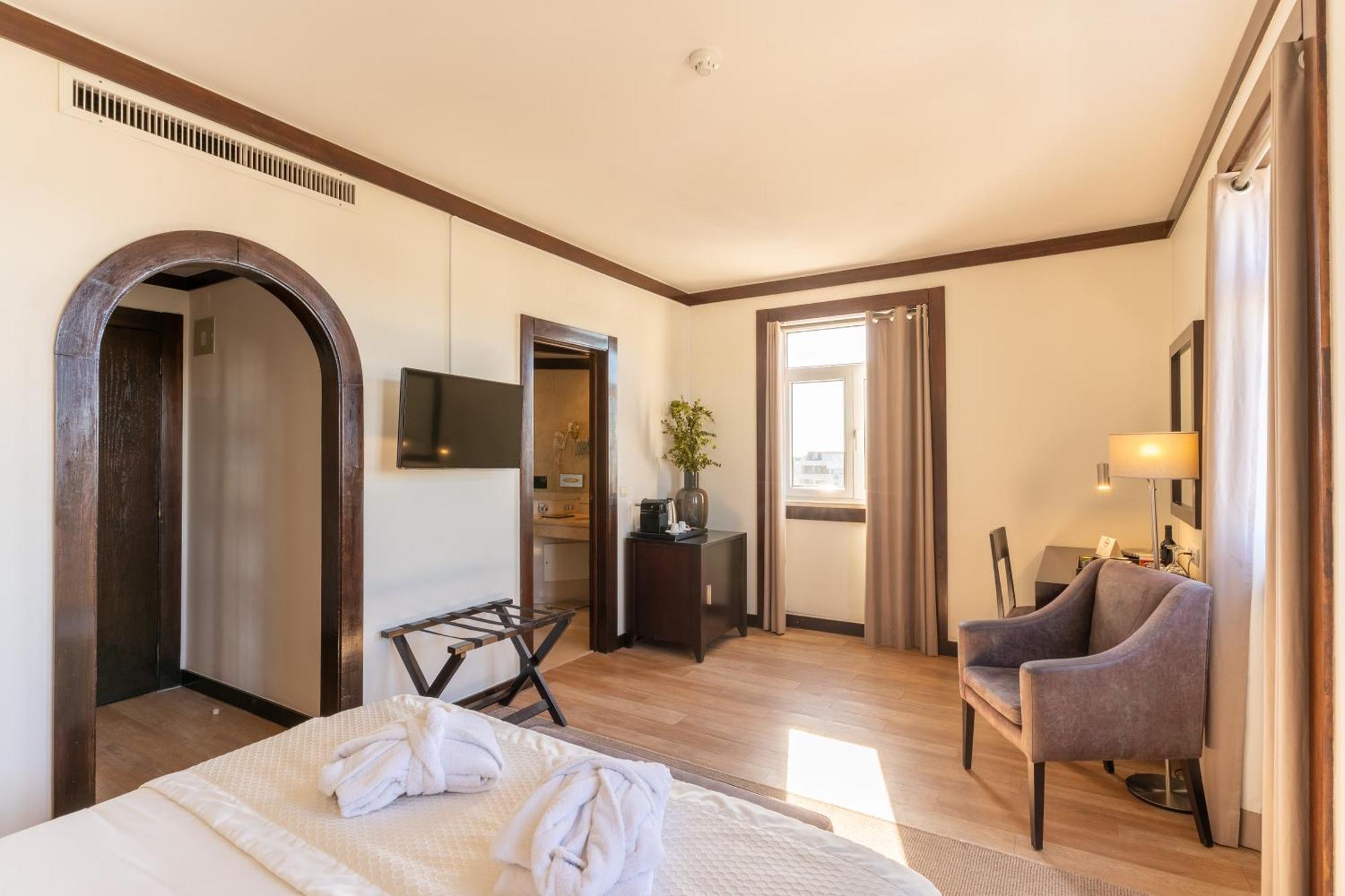 Hotel Inglaterra - Charme & Boutique Estoril Bagian luar foto