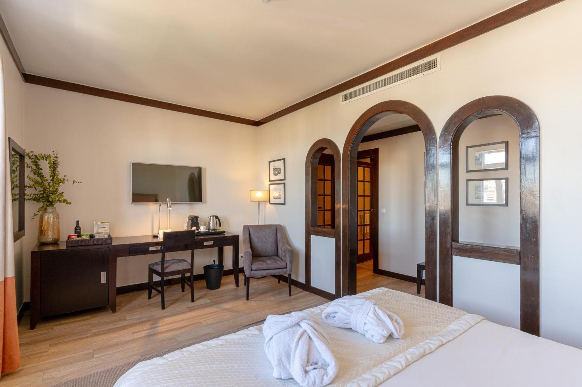 Hotel Inglaterra - Charme & Boutique Estoril Bagian luar foto