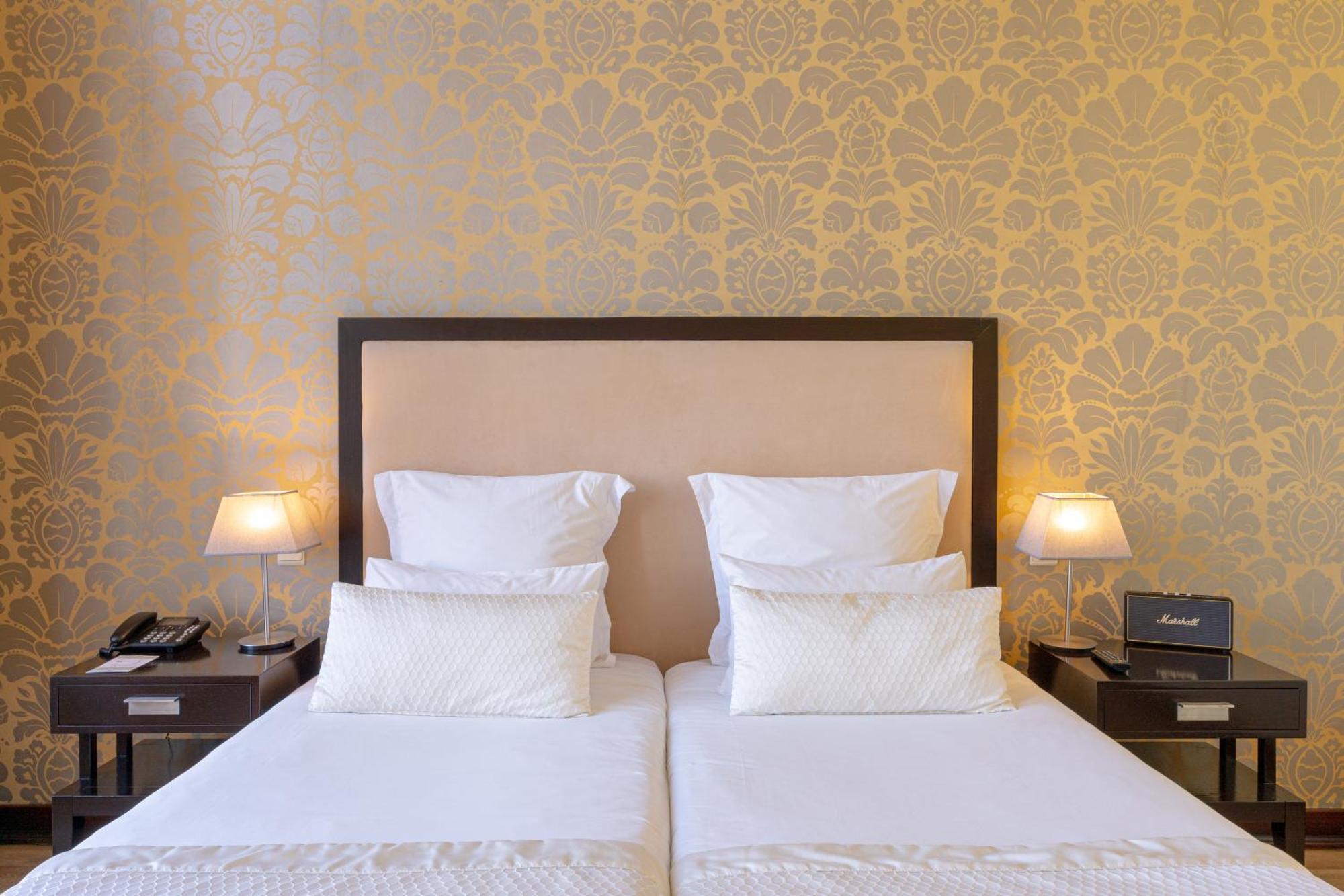 Hotel Inglaterra - Charme & Boutique Estoril Bagian luar foto